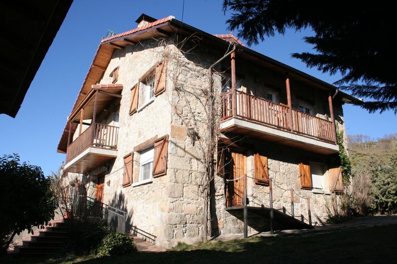 La Casona De Collado Guest House Hoyos del Collado Exterior foto